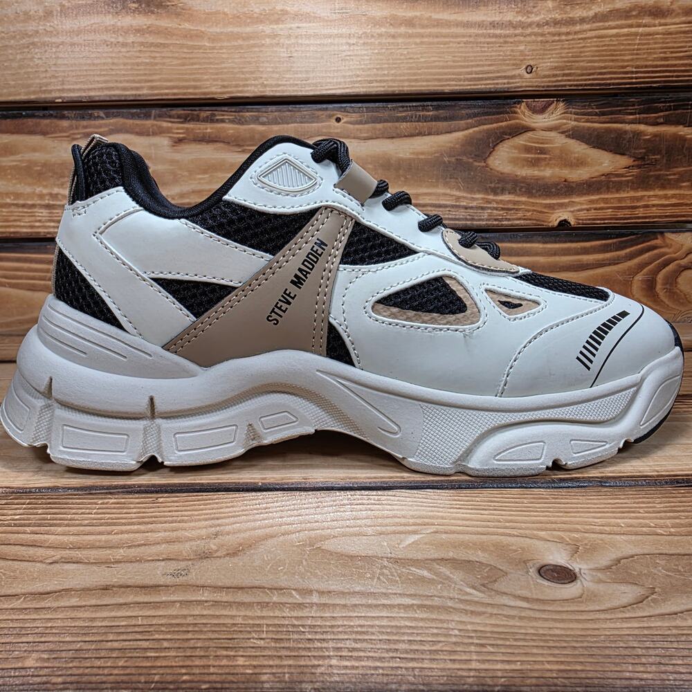 Steve Madden Women 7 White Black Tan Fashion Sneakers Casual Street Style Shoes